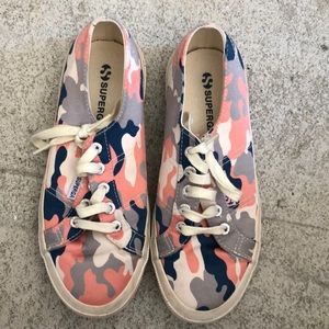 Pink and Navy Camo Supergas